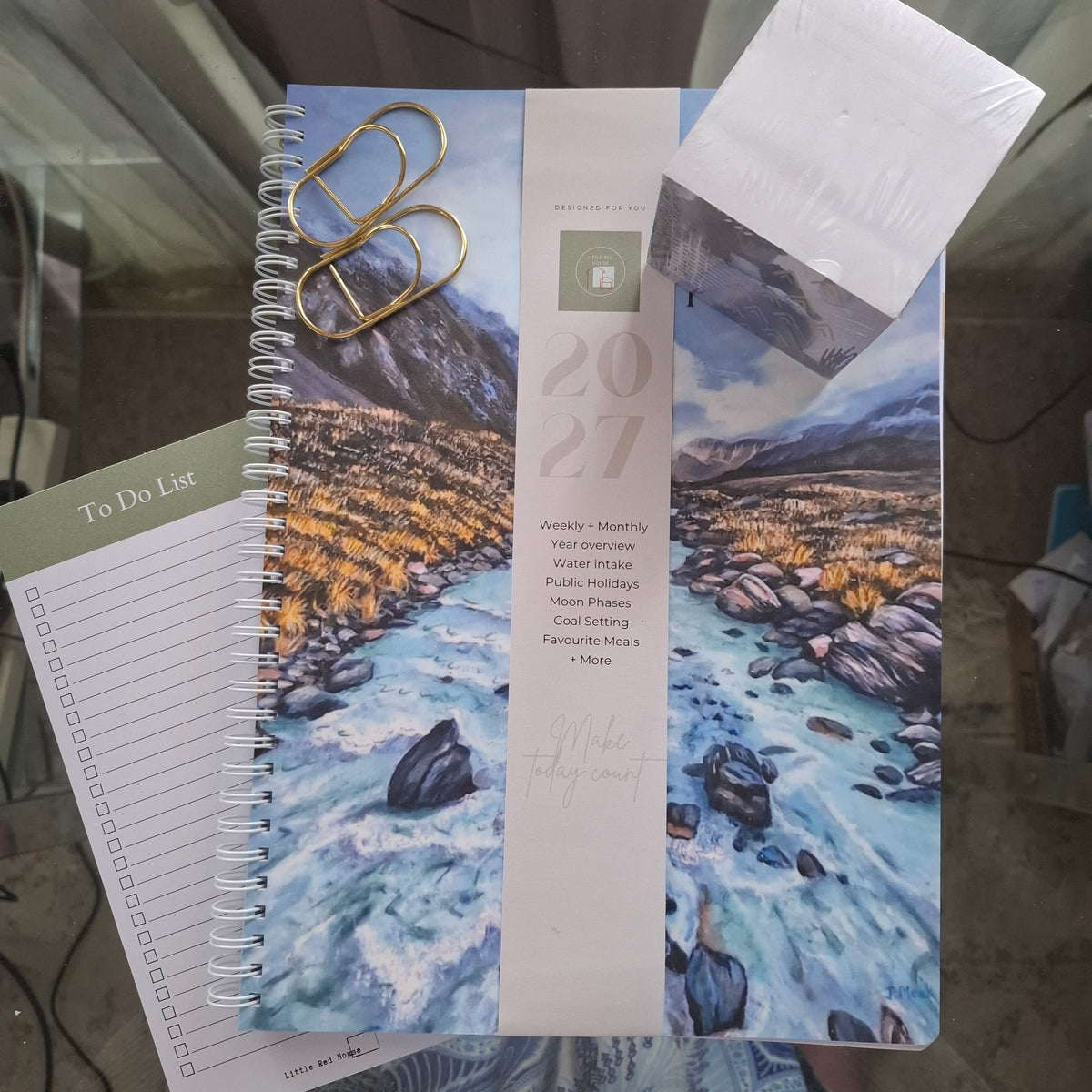 2027 Weekly Planner - 'Rushing by'